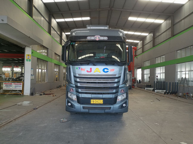 武漢公(gōng)交候車(che)亭髮(fa)貨圖